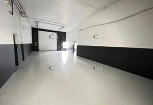 Local d'activité à vendre/location Trappes-Elancourt - Proche RN10