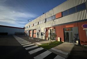 Locaux d'activités à louer Corbeil-Essonnes - Proximité A6, N104, RER