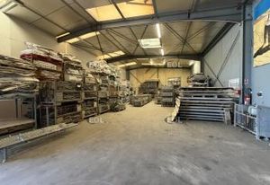 Local d'activité à vendre Varennes-Jarcy - Proche RER D et N104