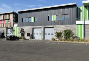 Location activité/entrepôt - 1008 m²