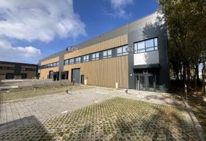 Local d'activité à louer Trappes - Proche A12 et N10