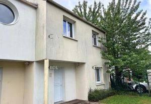 Location locaux d'activité Mandres-les-Roses - Bureaux inclus