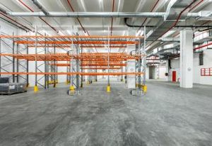 Location local d'activité Paris 13 - Proche A6/A106