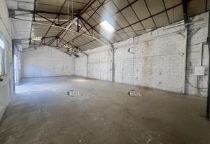 Location local d'activité La Courneuve - Proche N2/A86 et métro ligne 7