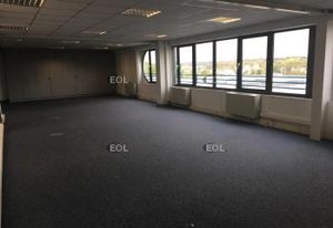 Bureaux et locaux à louer Le Thillay - Proximité A1, A3, N17 et RER D