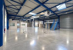 Location local d'activité Ivry-sur-Seine - Proche transports et Paris