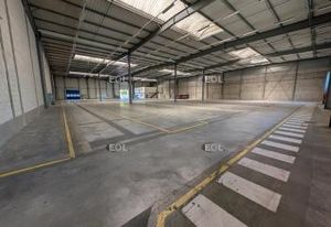 Location entrepôt Alfortville - Accès A86 et quais de Seine