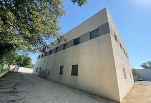 Location bureaux Éguilles (13510) - Proche route D10