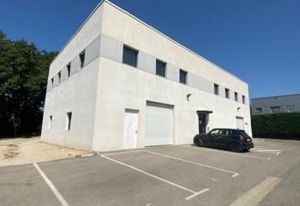 Location bureaux Éguilles (13510) - Proche route D10