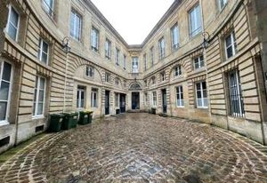 Location bureaux Bordeaux - Proximité Place Tourny, Tramway et Bus