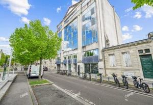 Location bureaux Bordeaux - Proche Tramway Gaviniès et centre-ville