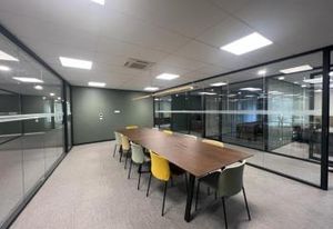 Location bureaux Bruges - Proche rocade sortie 4 et gare de Bruges