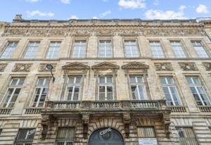 Location bureaux Bordeaux Triangle d'Or - Proximité transports en commun et quais de Garonne