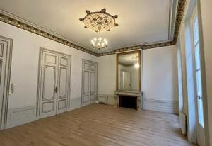 Bureaux à louer Bordeaux Centre - Proche Porte Caillhau, tram et bus