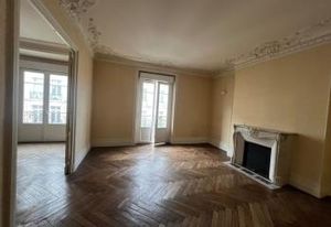 Vente bureaux Bordeaux centre - Proche tramway et commerces