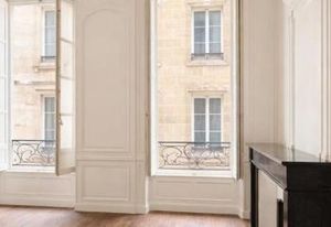 Location bureaux Bordeaux centre - Proche tramway et commerces