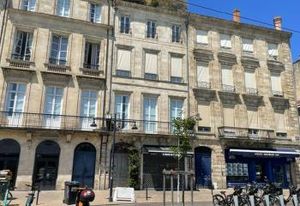 Location bureau Bordeaux - Quai des Chartrons - Proche Tram B