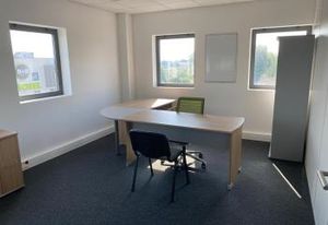 Bureaux à louer Tresses - Proche rocade A630 et gare SNCF