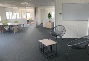 Bureaux à louer Tresses - Proche rocade A630 et gare SNCF