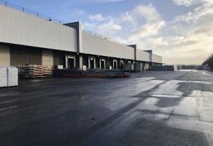 Entrepôt double-face à vendre Vimy - Proche RN17 et A26