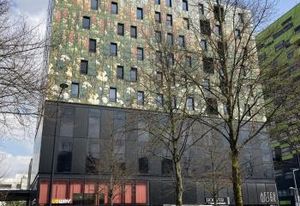 Location bureaux Lille - Quartier Euralille - Métro, bus, autoroute