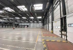 Batiment messagerie à vendre Roubaix - Accès voie rapide urbaine