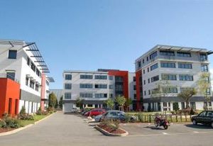 Location bureaux Saint-Priest - Proche A43, tramway et gare TGV Lyon Part-Dieu