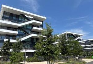 Location bureaux Lyon 7 - Proche métro B et tramway