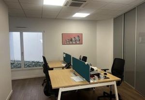 Location bureau Bron - Proche transports et commodités