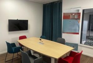 Location bureau Bron - Proche transports et commodités