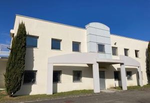 Vente bureaux Saint-Priest - Proche A42/43/46 et transports