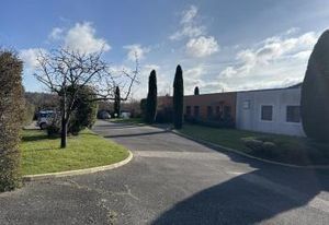 Locaux d'activité à vendre Montagny - Accès A450 et A7