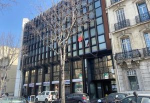 Location bureaux Marseille 8 - Proximité métro Périer et gare TGV St Charles