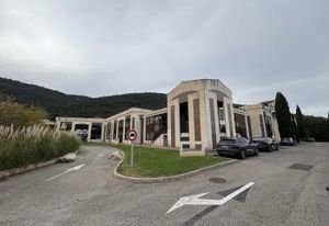 Location bureaux Gémenos - Proche autoroutes A50 et A52
