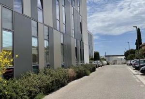 Bureaux à louer Marseille 16 - Proche Transilien et autoroutes