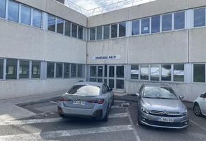 Location bureaux Marseille 14 - Proche métro, bus et autoroute