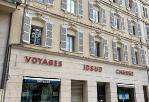 Location bureaux Marseille 1 - Proche métro, tramway et gare TGV