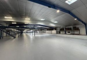Location local d'activité Marseille 11 - Proche A50 et L2