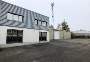 Location bâtiment mixte Carquefou - Proche A11 et bus