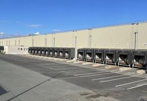 Location entrepôt logistique Ploumagoar - Accès direct RN12