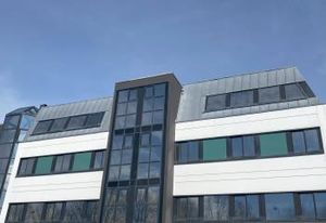 Location bureaux Orvault - Proche route de Vannes et commerces