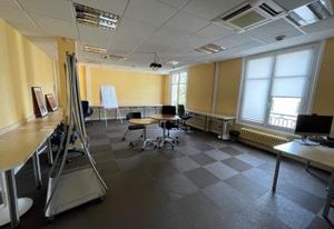 Location bureaux Nantes hyper centre - Tramway et bus Commerce