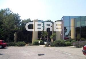 Vente bureaux Antibes, proche A8 et Sophia Antipolis, 9 places de parking