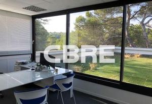 Location bureaux Sophia Antipolis - Proximité autoroute A8, aéroport Nice et gare routière