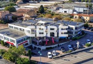 Location bureaux Antibes - Proche A8, centre commercial et gare TGV