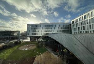Location bureaux Cesson-Sévigné - Proche métro ligne B et commerces