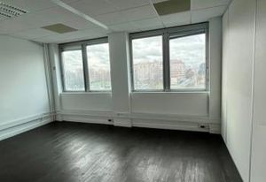 Vente bureaux Asnières-sur-Seine, bords de Seine, proche RER C et métro
