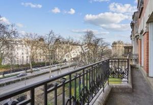 Vente hôtel particulier Neuilly-sur-Seine - Proche station Louise Michel