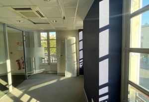 Bureaux à vendre Paris 15 près rue du Commerce et transports