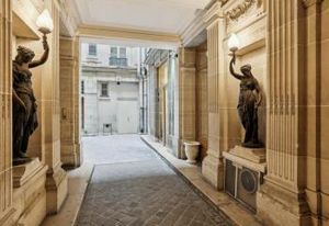 Vente bureaux Paris 8 proche Madeleine - Métro et bus